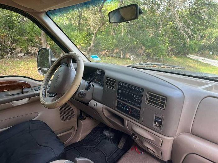 Used 2001 Ford Super Duty F-250 Lariat Flatbed