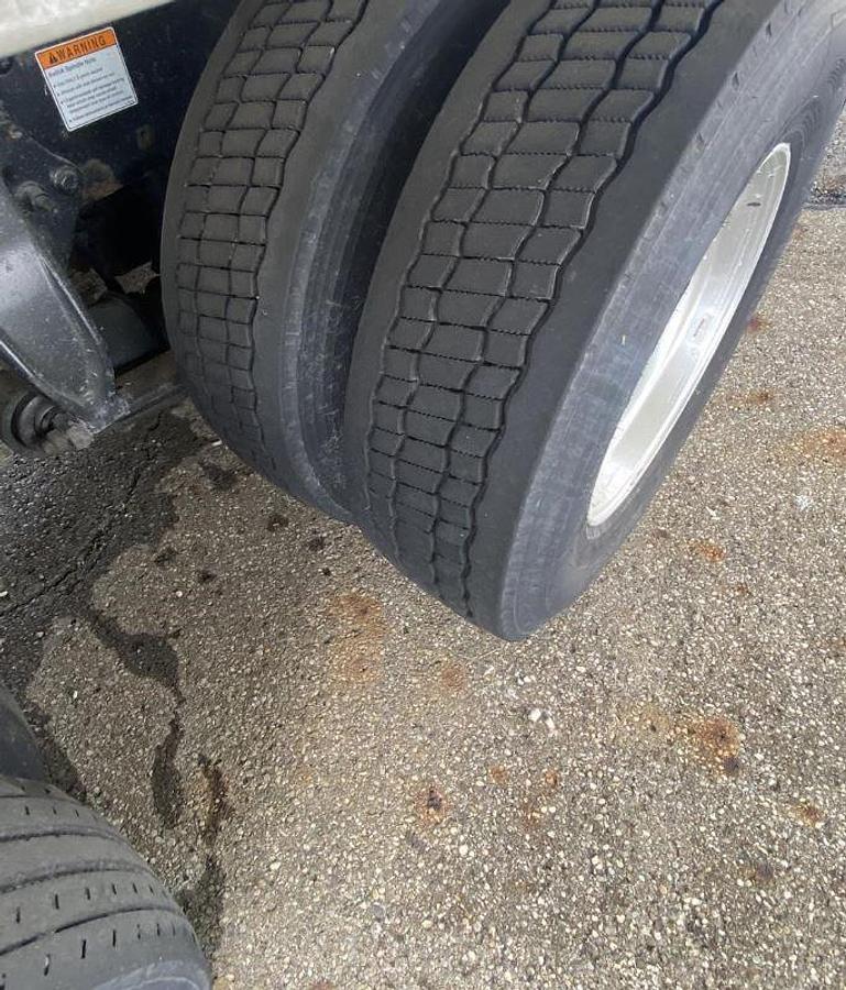 Used 2014 FREIGHTLINER CASCADIA 113