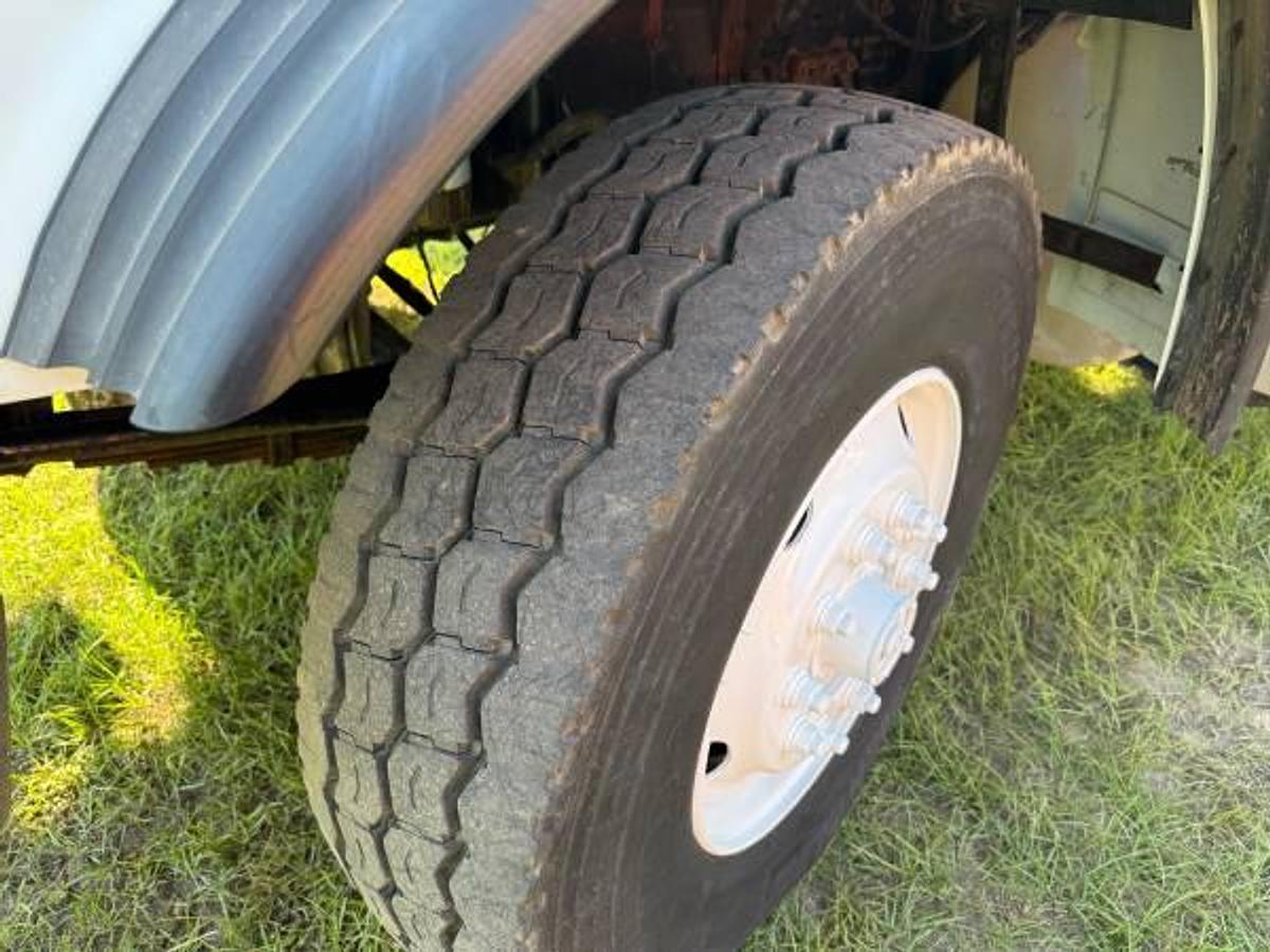 Used 2005 Sterling LT 9500 Boom Truck