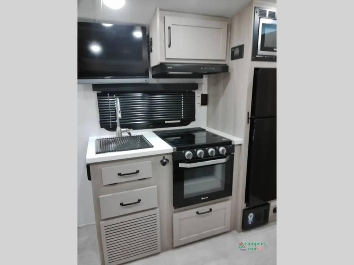 Used 2024 Rockwood Geo Pro 20FBS