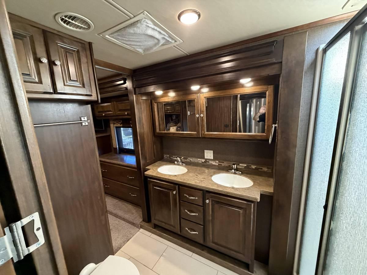 Used 2016 Tiffin Allegro Red 37PA