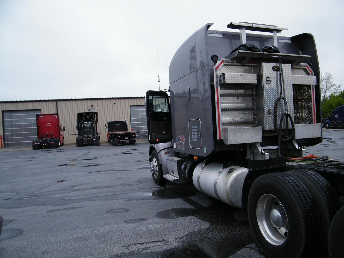 Used 2014 Peterbilt 385