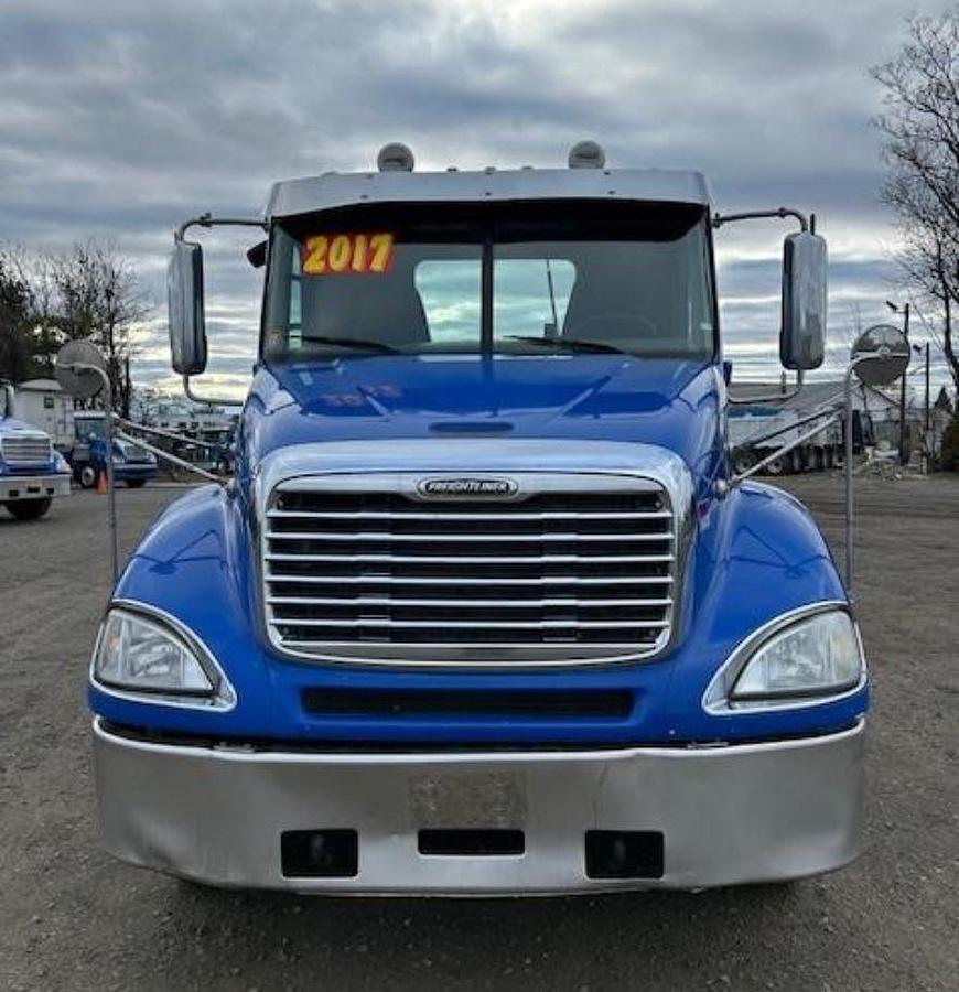 Used 2017 Freightliner Columbia 120
