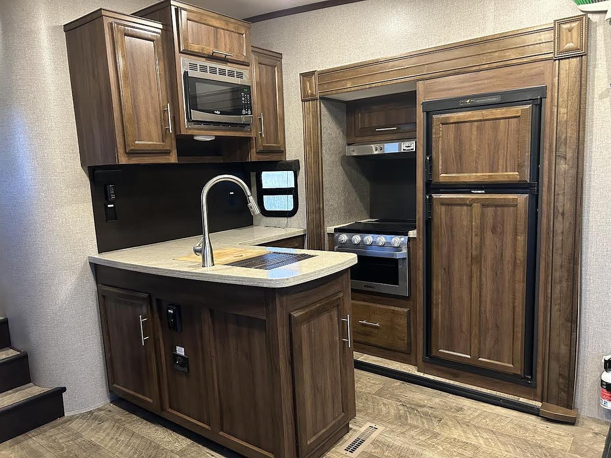 Used 2019 Jayco Eagle HT 24.5CKTS Fifth Wheel