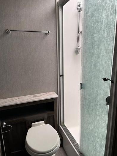 Used 2022 Holiday Rambler Vacationer 33C