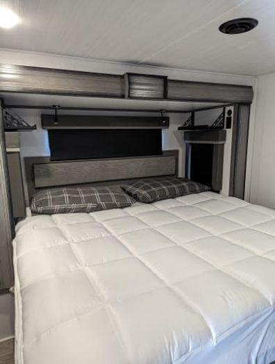 Used 2022 Keystone Montana 3931FB