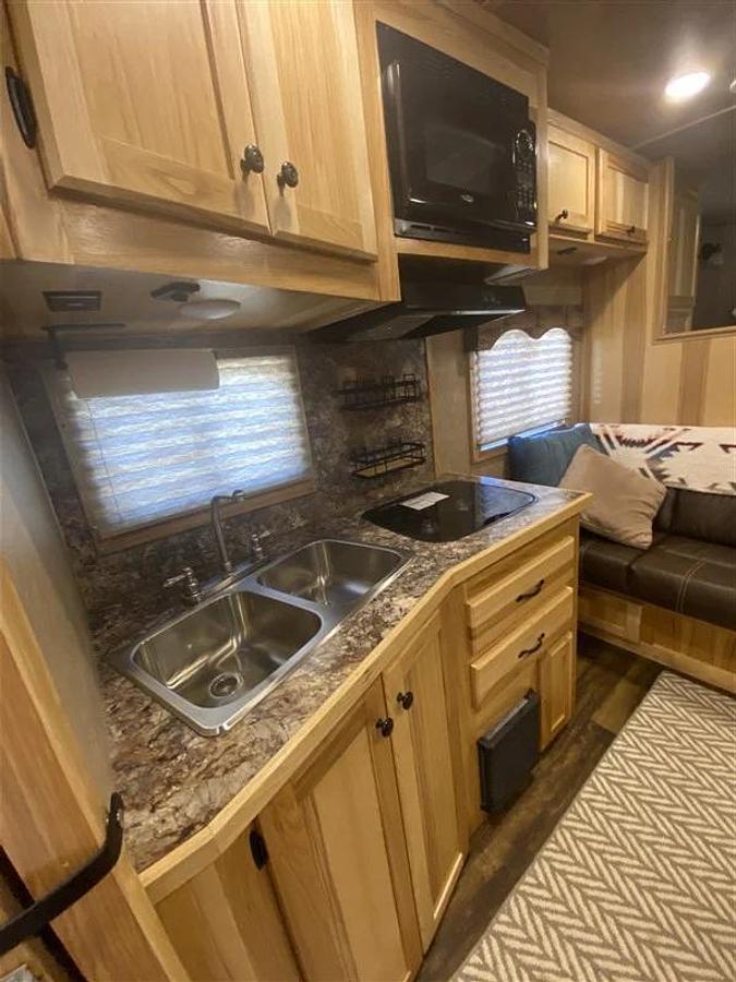 Used 2022 Lakota Charger Edition Stockback 6 Horse Trailer with Living Quarters