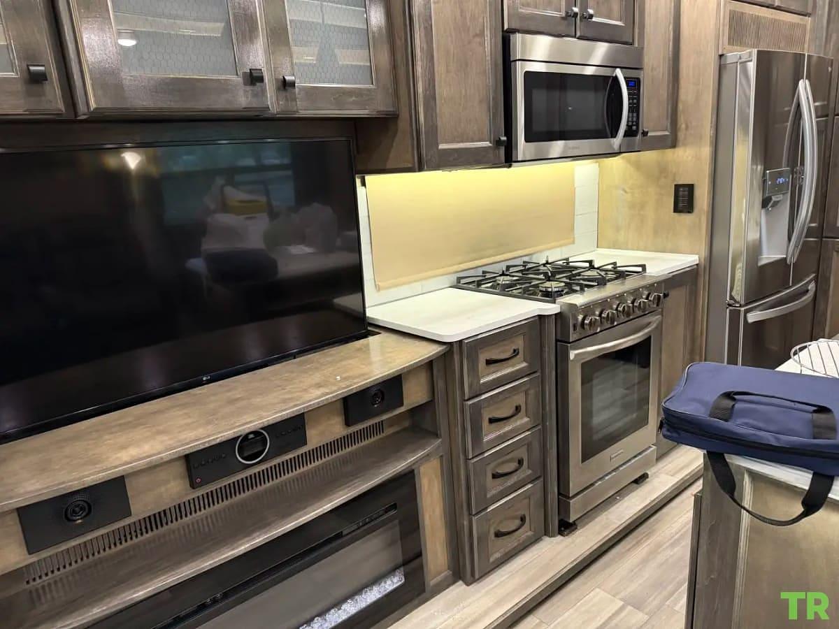 Used 2022 Vanleigh Beacon 34RLB