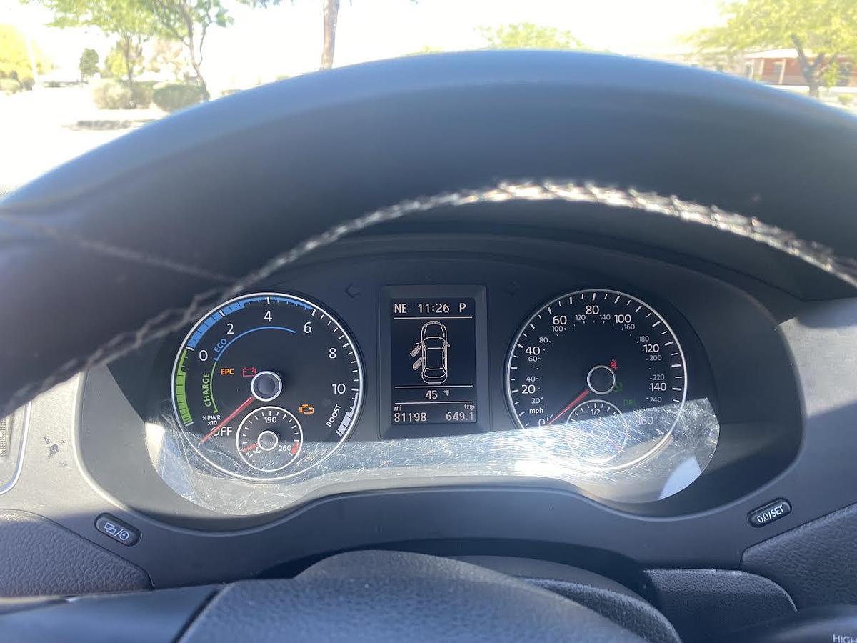 Used 2013 Volkswagen Jetta Hybrid SEL Premium