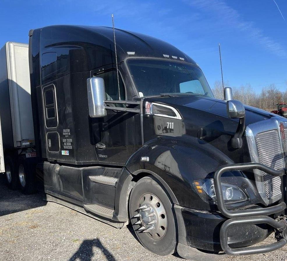 Used 2009 Mack Granite GU813 Grapple Truck