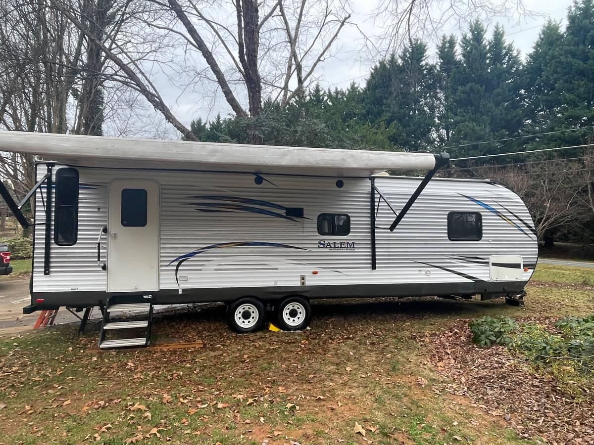 Used 2018 Forest River Salem Travel Trailer