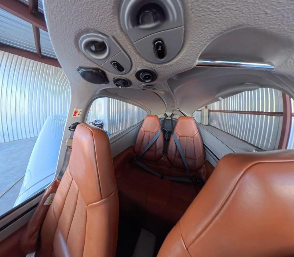 Used 2008 Diamond DA40 XLS