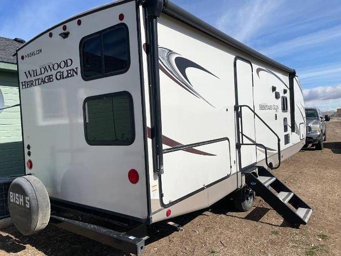 Used 2021 Forest River Wildwood Heritage Glen 23BHHL