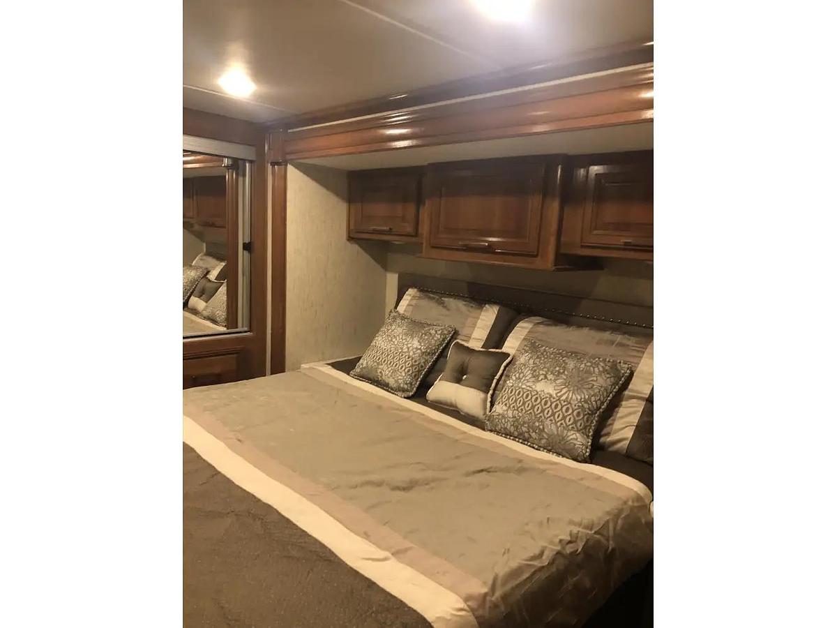 Used 2019 Coachmen Mirada Select 37SB Class A Motorhome