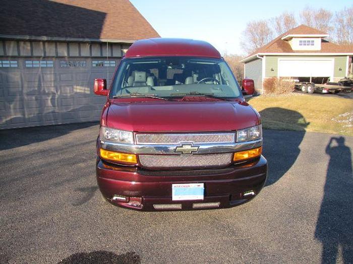 Used 2019 Chevrolet Express 2500 Cargo Van 3D