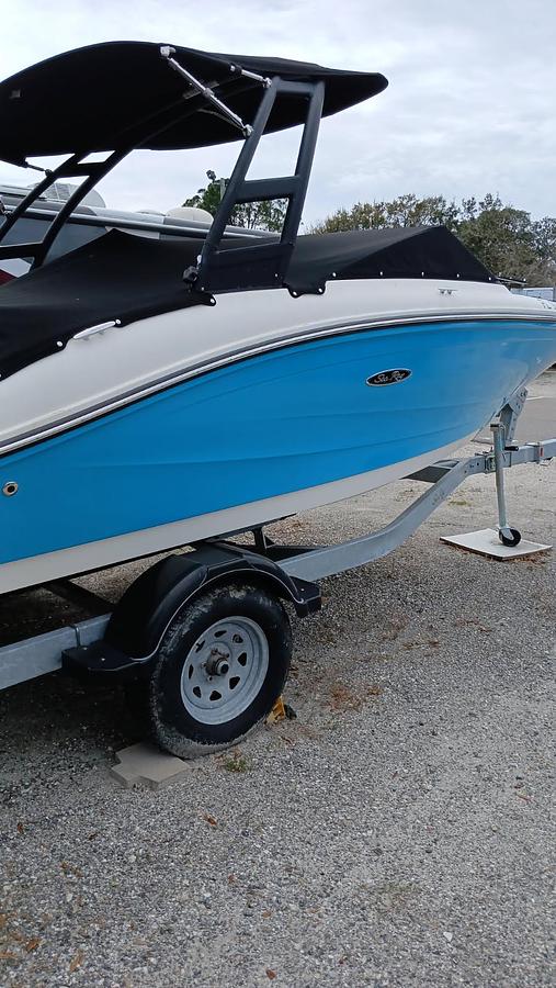 Used 2022 Sea Ray Spx 190 150 Ob
