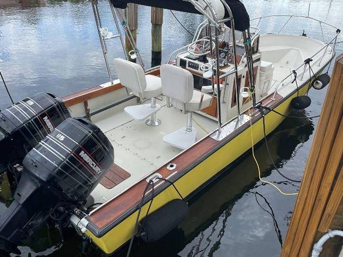 Used 1983 Boston Whaler 22 Outrage