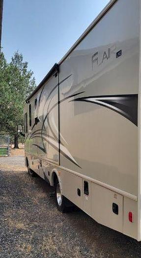 Used 2018 Fleetwood Flair LXE 30U