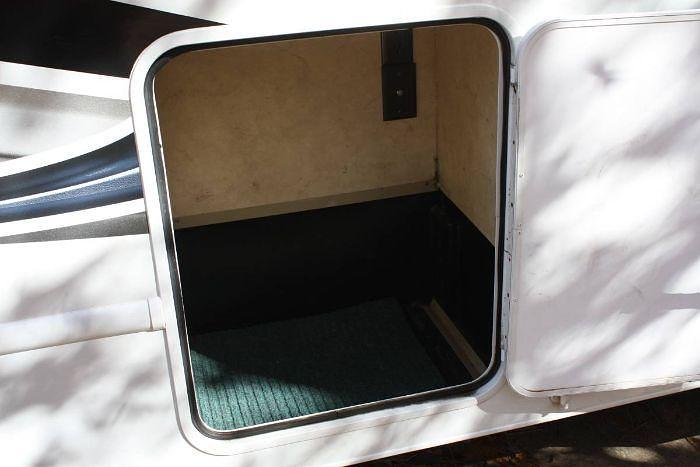 Used 2014 Thor Motor Coach Freedom Elite 31L