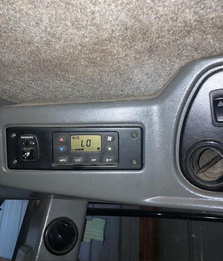 Used 2008 GLEANER R65 Combine