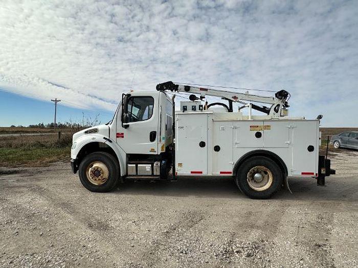 Used 2012 Freightliner M2 106