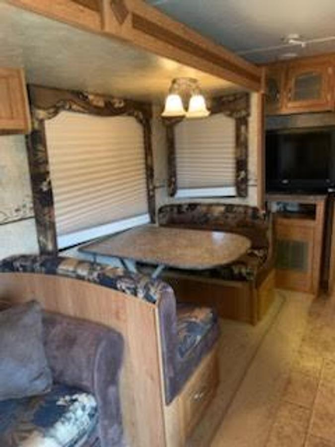 Used 2010 Jayco Eagle 320RLDS Travel Trailer