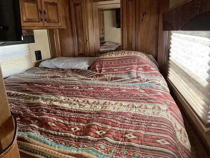Used 2021 Twister 3 Horse Trailer with Living Quarters