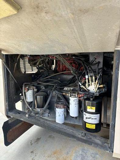 Used 2008 Fleetwood Revolution LE 40E