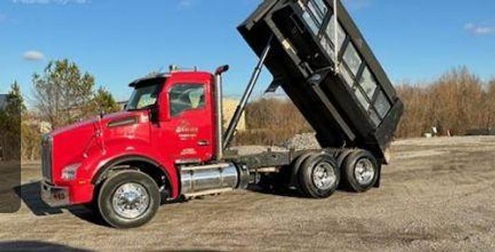 Used 2016 KENWORTH T880