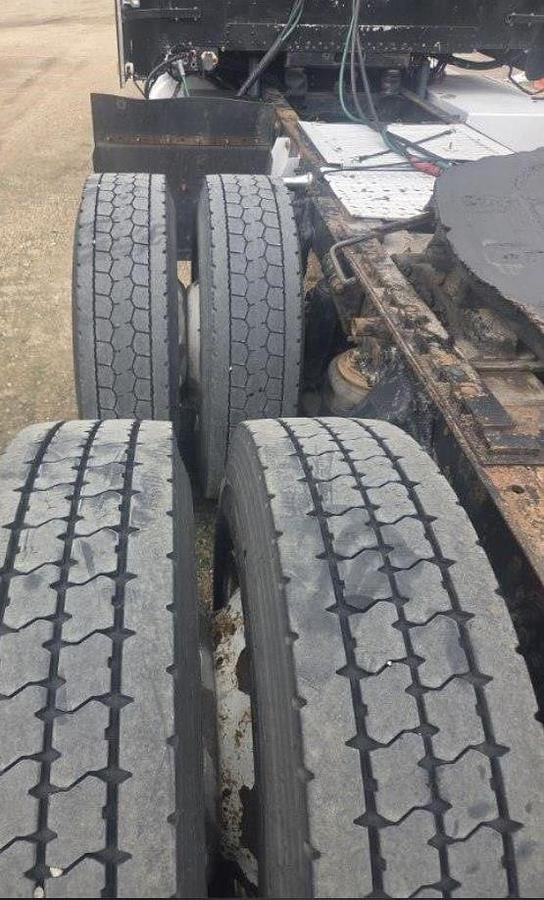 Used 2008 Freightliner FLD132