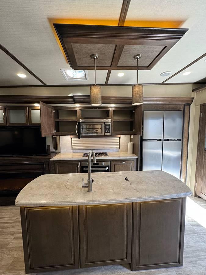 Used 2018 Grand Design Solitude ST384GK