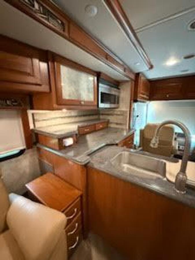 Used 2016 Winnebago Journey 40R
