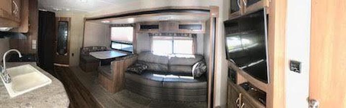 Used 2016 Coachmen Catalina 261BHS