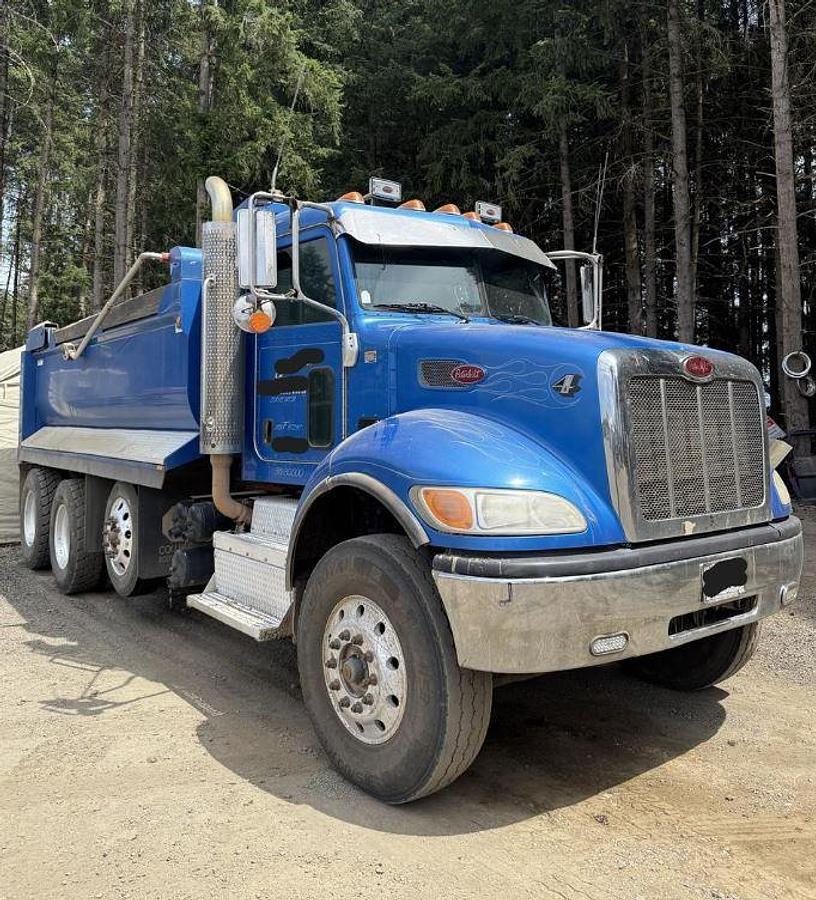 Used 2015 PETERBILT 382 Dump Truck