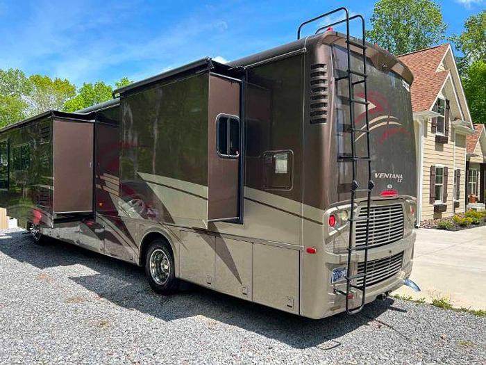 Used 2014 Newmar Ventana 3849