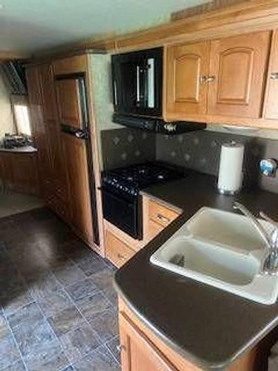 Used 2010 Winnebago Sightseer 33C