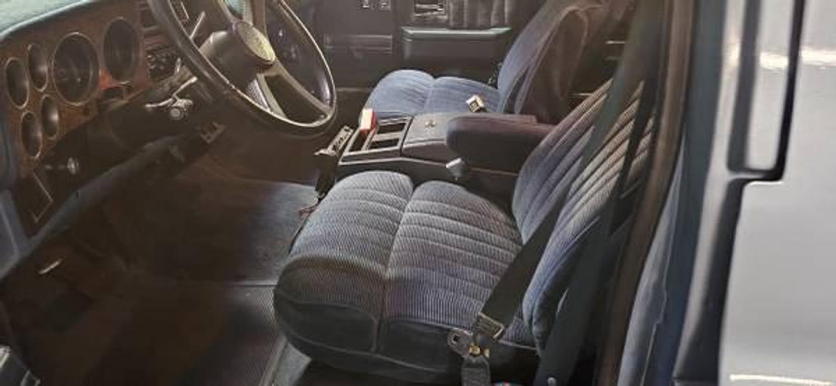 Used 1990 GMC Suburban