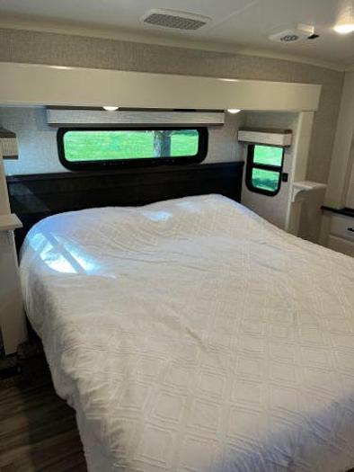 Used 2024 Jayco Pinnacle 36KPTS