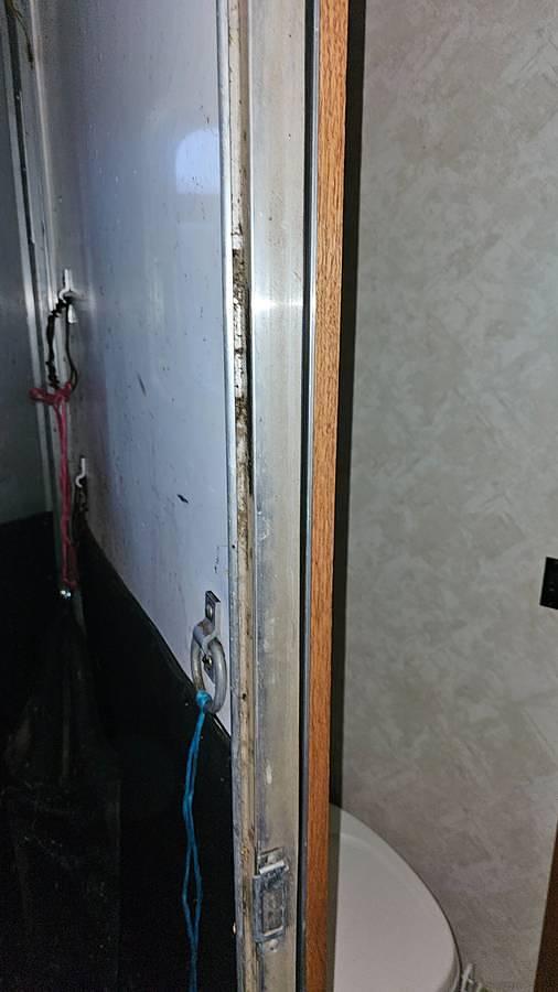 Used 2002 FeatherLite 8547 7x 21 ft