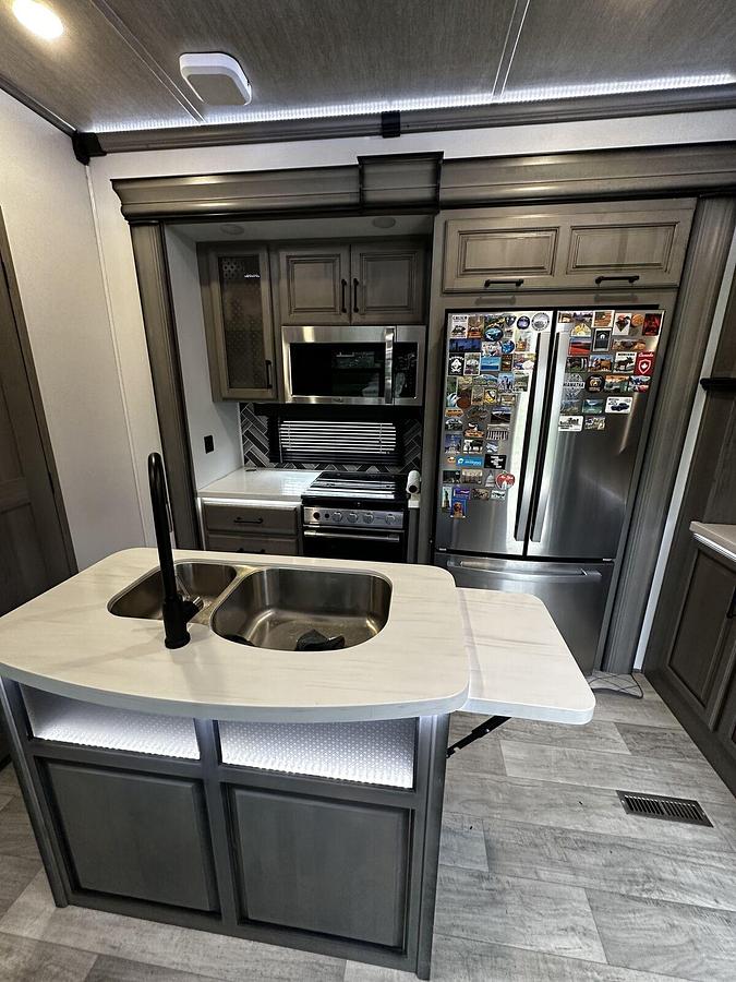 Used 2022 Keystone Montana Legacy 3761FL Fifth Wheel