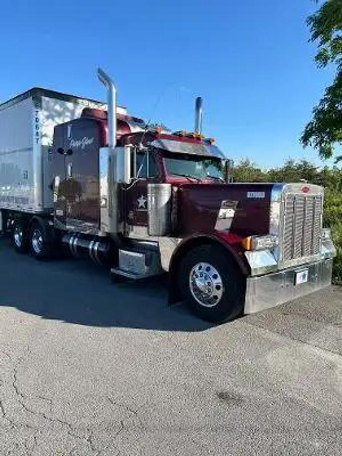 Used 2004 Peterbilt 379