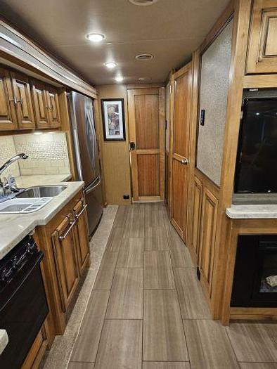 Used 2018 Tiffin Motorhomes Allegro Red 37PA