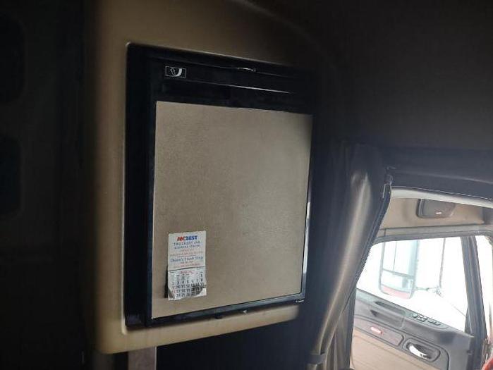 Used 2013 Peterbilt 389