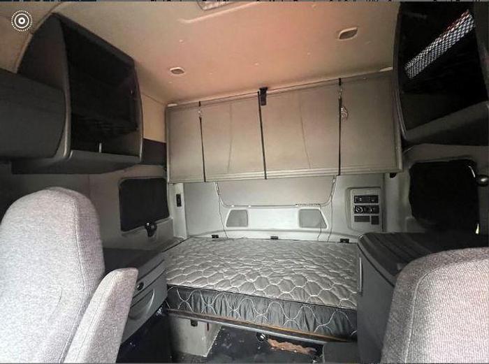 Used 2017 INTERNATIONAL Prostar Red