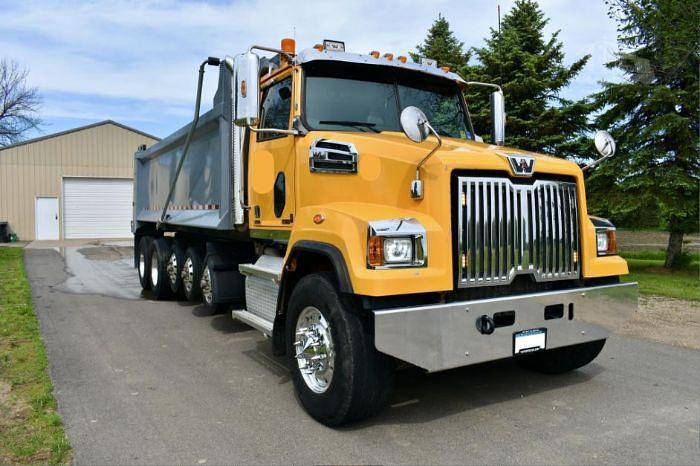 Used 2018 WESTERN STAR 4700