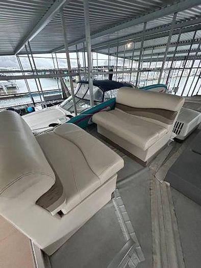 Used 2007 Suntracker Party Barge 32