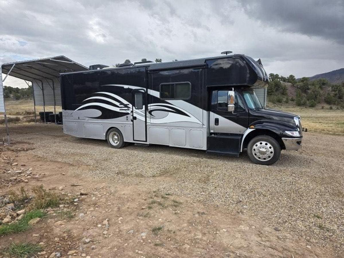 Used 2019 Nexus Wraith 34W