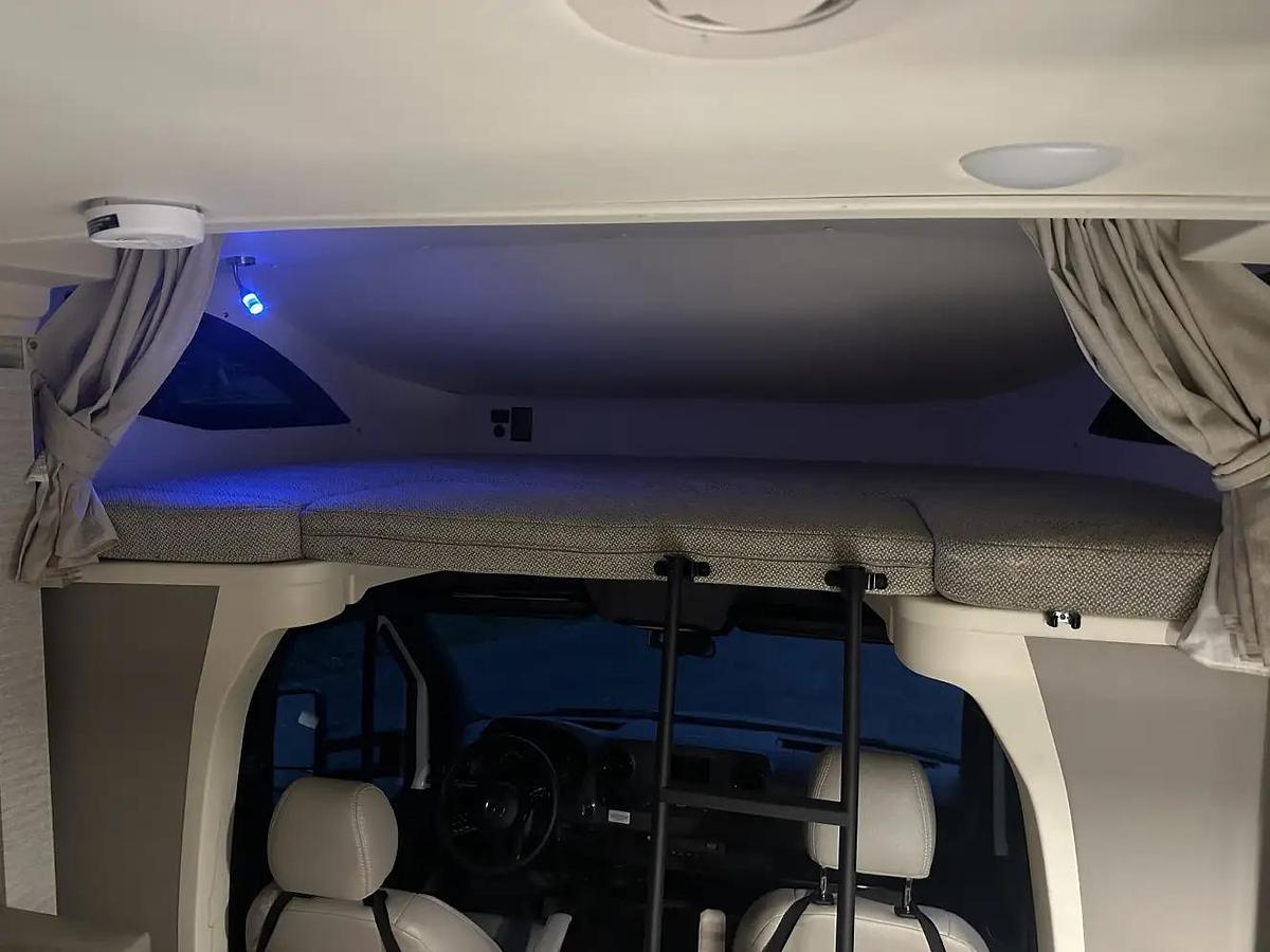 Used 2020 Winnebago View 24J