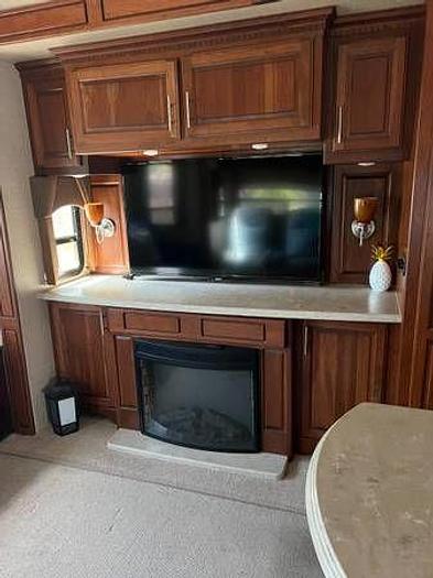 Used 2014 Trilogy Dynamax 3650RL