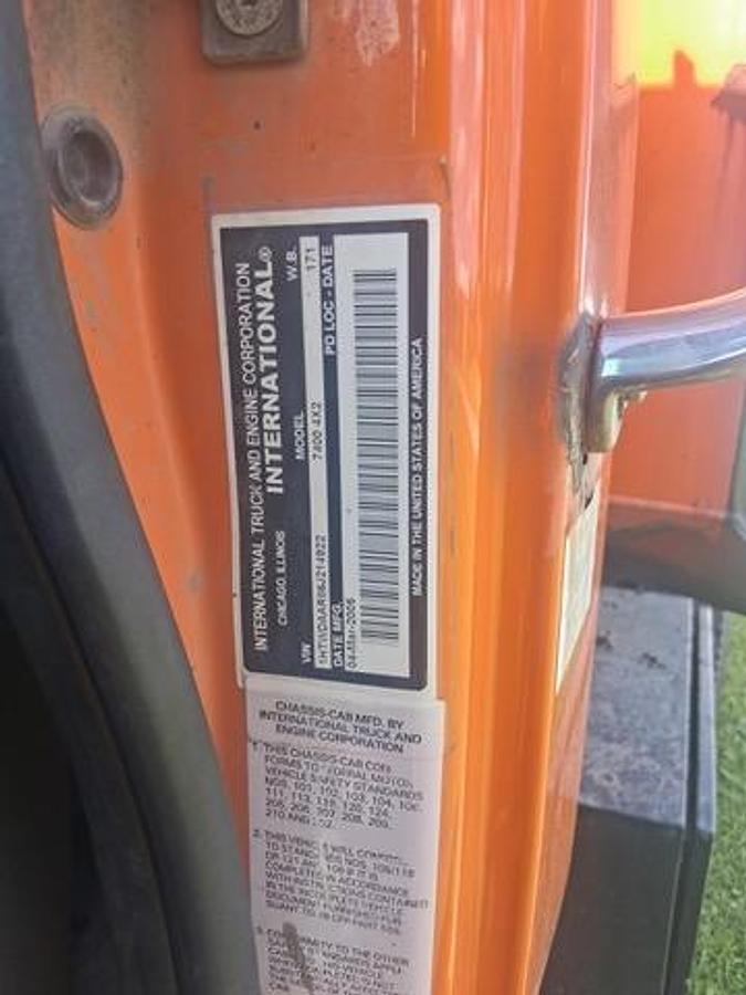 Used 2006 International 7400